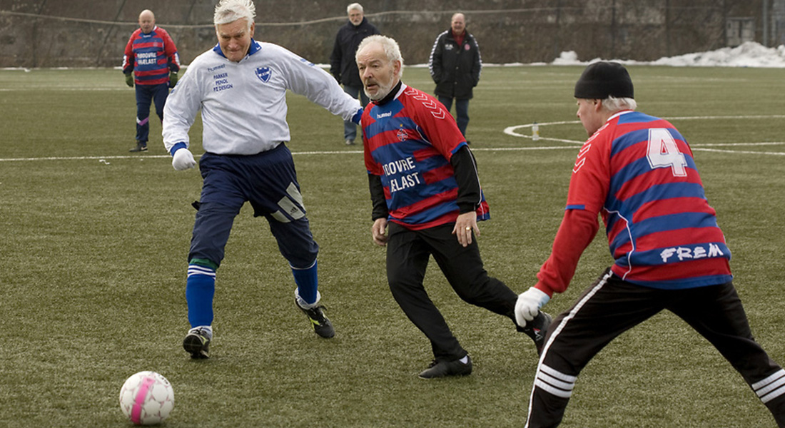 Fodbold ældre mænd kamp